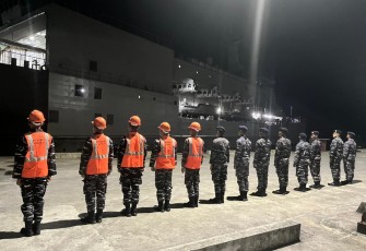 Pelepasan KRI Teluk Bintuni-520
