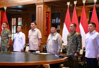 Panglima TNI saat Dampingi Presiden RI Resmikan 218 Jembatan untuk Perkuat Konektivitas Nasional