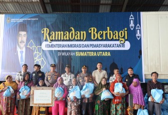 Kemenimipas Ramadan Berbagi Warga Gabion Belawan