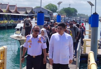 Bupati Bintan Roby Kurniawan SPWK Bersama FKPD Tinjau Pos Pelayanan dan Pos Pam Pelabuhan