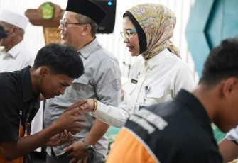 Kabiro Hukum dan Humas BGN Khairul Hidayati 