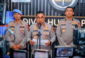 Kadiv Humas Polri Brigjen Pol Johnny Eddizon Isir