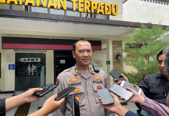 Kasi Humas Polres Malang, AKP Bambang saat memberikan keterangan