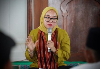 Wamenkop Farida Farichah