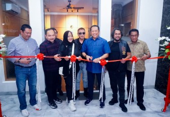 Anggota DPR RI sekaligus Ketua MPR RI ke-15 dan Wakil Ketua Umum Partai Golkar, Bambang Soesatyo Hadiri Peresmian Kantor Hukum Aldwin Rahadian & Partners