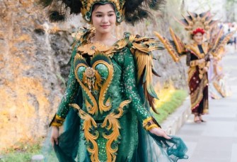 Bintan Resort Hadirkan Gelar parade 200 Kostum Tematik Spektakuler