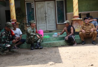 Dansatgas TMMD ke-129 Kodim 0821/Lumajang Letkol Arh Anton Subhandi