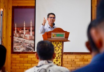 Bupati Karimun H Iskandarsyah 