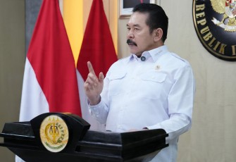 Jaksa Agung Republik Indonesia ST Burhanuddin resmi membuka penyelenggaraan Rapat Evaluasi Capaian Kinerja Semester I Kejaksaan Republik Indonesia Tahun 2026