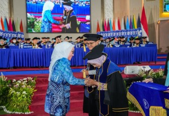 Wamenkop Farida Farichah