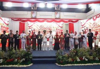 Pemerintah Kota Tanjungpinang mendorong produk unggulan daerah tidak hanya dipasarkan di tingkat lokal dan regional, tetapi bisa masuk ke pasar nasional