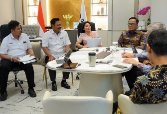 Kepala BP BUMN sekaligus COO Danantara, Dony Oskaria, menggelar pertemuan dengan jajaran direksi PT Wijaya Karya (Persero) Tbk (WIKA)