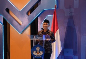 Wakil Menteri Pendidikan Dasar dan Menengah (Wamendikdasmen) Atip Latipulhayat di Kabupaten Bogor