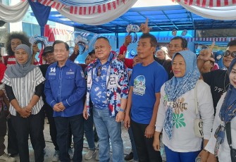 Memperingati HUT ke-81 Kemerdekaan RI dan HUT ke-25 Partai Demokrat, DPD Partai Demokrat Jawa Timur menggelar 'Lomba Rakyat' bersama masyarakat di Kantor DPD Partai Demokrat Jatim, Minggu (23/8/2026)