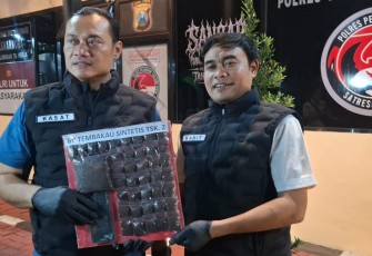 Polres Pelabuhan Tanjung Perak Ungkap Peredaran Narkotika,Sita 148,7 gram Tembakau Sintetis