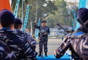 Apel Siaga Hari Jadi ke-81 TNI AL, Kodaeral IX Teguhkan Kesiapsiagaan Jaga Kedaulatan Laut Indonesia