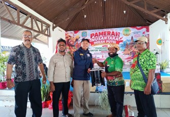 Atasi Keterbatasan Akses Minyak Tanah, Kompor Biomassa Dorong Kemandirian Ekonomi Warga Lokal, UMKM, dan Transmigran di Sorong