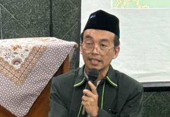 Dr M Atoillah Isfandiari