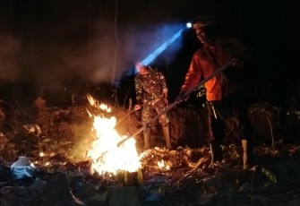 Pemadaman karhutla di wilayah desa binaan