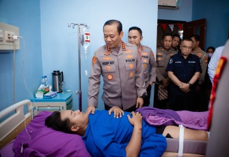 Kapolda Metro Jaya Komjen Pol. Asep Edi Suheri 
