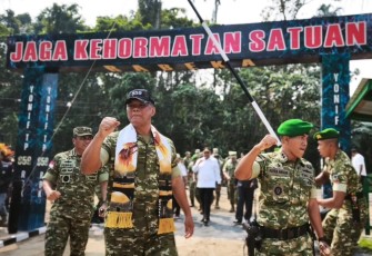 Wapang TNI Tinjau Yonif TP 859/RBK dan KDKMP di Papua