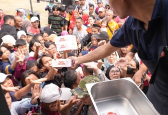 TNI Sediakan 30.000 Porsi Makan Gratis Untuk Masyarakat Di Monas