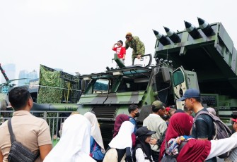 TNI Gelar Pameran Alutsista Tiga Matra di Silang Monas
