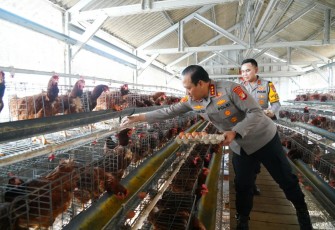 Kapolda Metro Jaya Komjen Pol Asep Edi Suheri