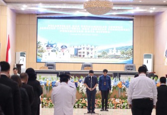 Walikota Hengky Honandar Lantik 48 Pejabat dan 5 Diantaranya Pejabat Fungsional 