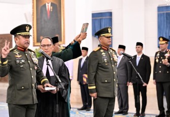 Panglima TNI Hadiri Pelantikan Pejabat Strategis, Perkuat Penyelenggaraan Pemerintahan