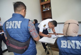 KAI Daop 2 Bandung Pastikan Petugas Angkutan Lebaran 2026 Bebas Narkoba