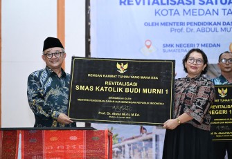 Mendikdasmen, Abdul Mu’ti, pada Peresmian Revitalisasi Satuan Pendidikan Tahun 2025 yang berlangsung di SMK Negeri 7 Medan, Sumatra Utara, Minggu (4/1). 