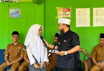 Gubernur Helmi Hasan resmi membuka kegiatan Retreat Merah Putih Pelajar di SMAN 10 Kota Bengkulu
