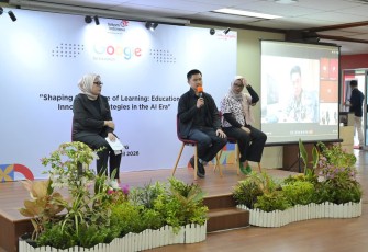 Telkom Indonesia dan Google Dorong Transformasi Pendidikan Digital di Padang melalui AI Connect Offline Series