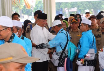 Pemkot Tebing Tinggi Lepas Keberangkatan 82 Jemaah Haji Menuju Tanah Suci