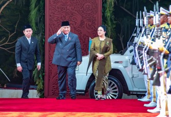 Puan saat memimpin Rapat Paripurna Pembukaan Masa Sidang I Tahun 2026-2027 di Gedung Nusantara, Kompleks Parlemen, Senayan, Jakarta, Jumat (14/8/2026) sore.