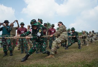 TNI AD dan US Army Adu Seru di Culture Day