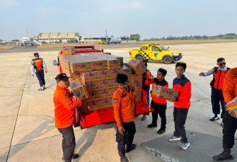 Distribusi Bantuan untuk Penanganan Darurat Gempa NTT
