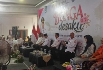 Bupati Jember Muhammad Fawai dalam acara Bunga Desaku di Desa Gugut, Kecamatan Rambipuji, Rabu (29/7).