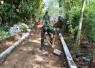 Pemasangan bagesting pavingisasi jalan dusun Klagin
