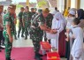 Tim Wasev TMMD ke-128 Kodim 0820/Probolinggo berikan bantuan sembako