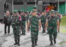 Kasrem 161/WS mengunjungi Satgas Yonarmed 12 Kostrad