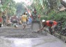 Berjibaku bersama warga percepat rabat beton jalan
