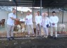Adhe Eliana pimpin persiapan penyaluran belasan kambing kurban bersama jajaran pengurus DPC Gerindra Karanganyar, Minggu (24/5/2026)
