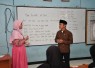 Suasana belajar di SD Muhammadiyah Lamongan (SD Muhla), Jawa Timur tampak berbeda saat Wakil Menteri Pendidikan Dasar dan Menengah (Wamendikdasmen) Fajar Riza Ul Haq hadir di sana