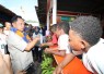 Menteri Dalam Negeri (Mendagri) Muhammad Tito Karnavian mengecek pelaksanaan program Bantuan Stimulan Perumahan Swadaya (BSPS) di kampung nelayan 