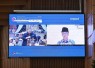 Mentrans Iftitah saat menjawab pertanyaan Guru Besar Universitas Negeri Padang dalam Pertemuan Majelis Dewan Guru Besar Perguruan Tinggi Negeri Badan Hukum di Kampus Unpad Dipati Ukur, Bandung