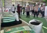 Kapolri Tinjau Pabrik Pupuk Batu Bara di Kampar, Lepas Distribusi 80 Ton Pupuk untuk Kelompok Tani Riau