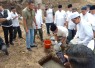 Panglima TNI Jenderal TNI Agus Subiyanto menghadiri kegiatan peletakan batu pertama (groundbreaking) pembangunan Masjid Al Kautsar di Komplek Griya Asri Cahaya Cipageran