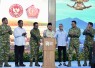 Panglima TNI Jenderal TNI Agus Subiyanto mendampingi Presiden RI Prabowo Subianto pada Panen Raya TNI yang digelar serentak di 43 titik
